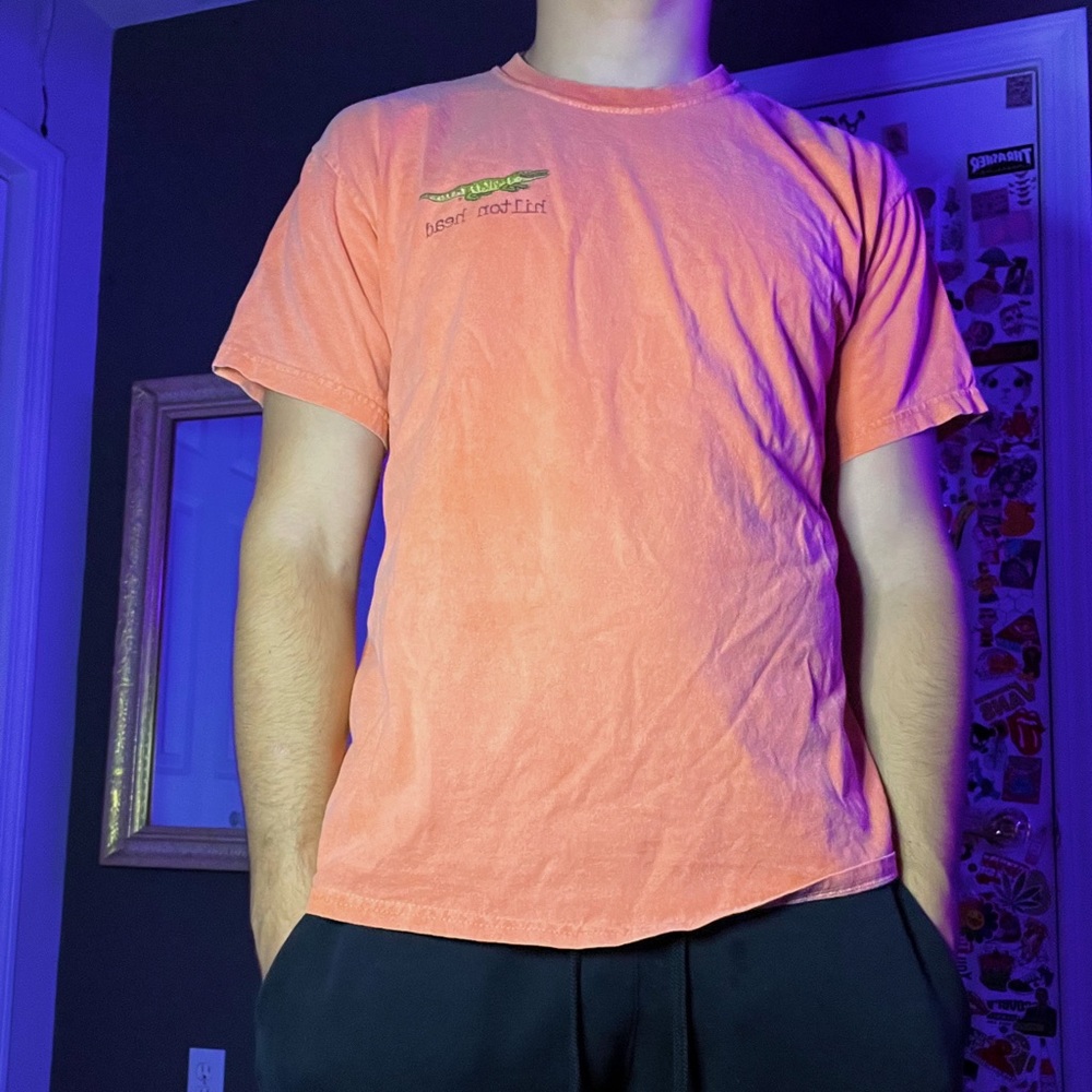 tee shirt